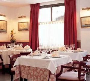Hostal Vila Del Mar Lloret de Mar Hotel