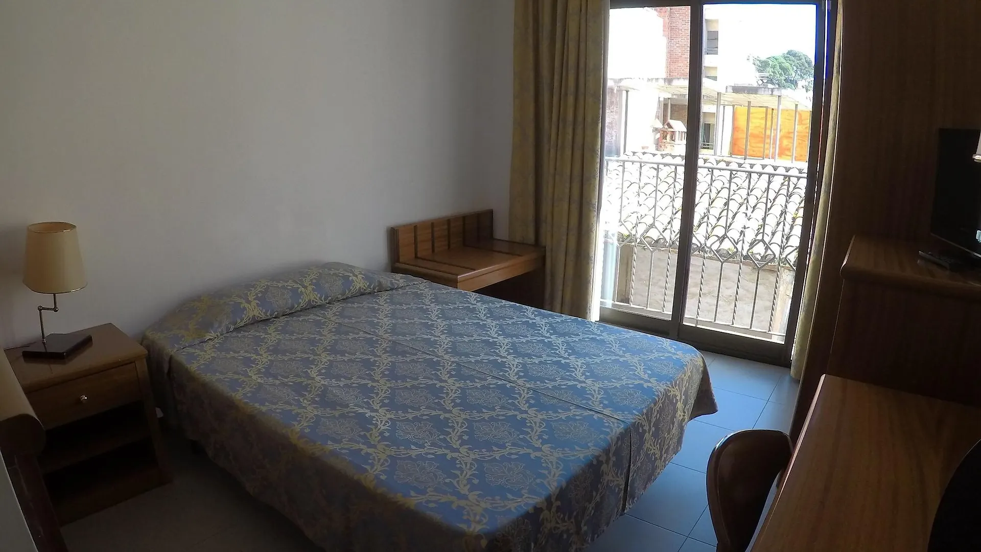 מלון יורט דה מאר Hostal Vila Del Mar