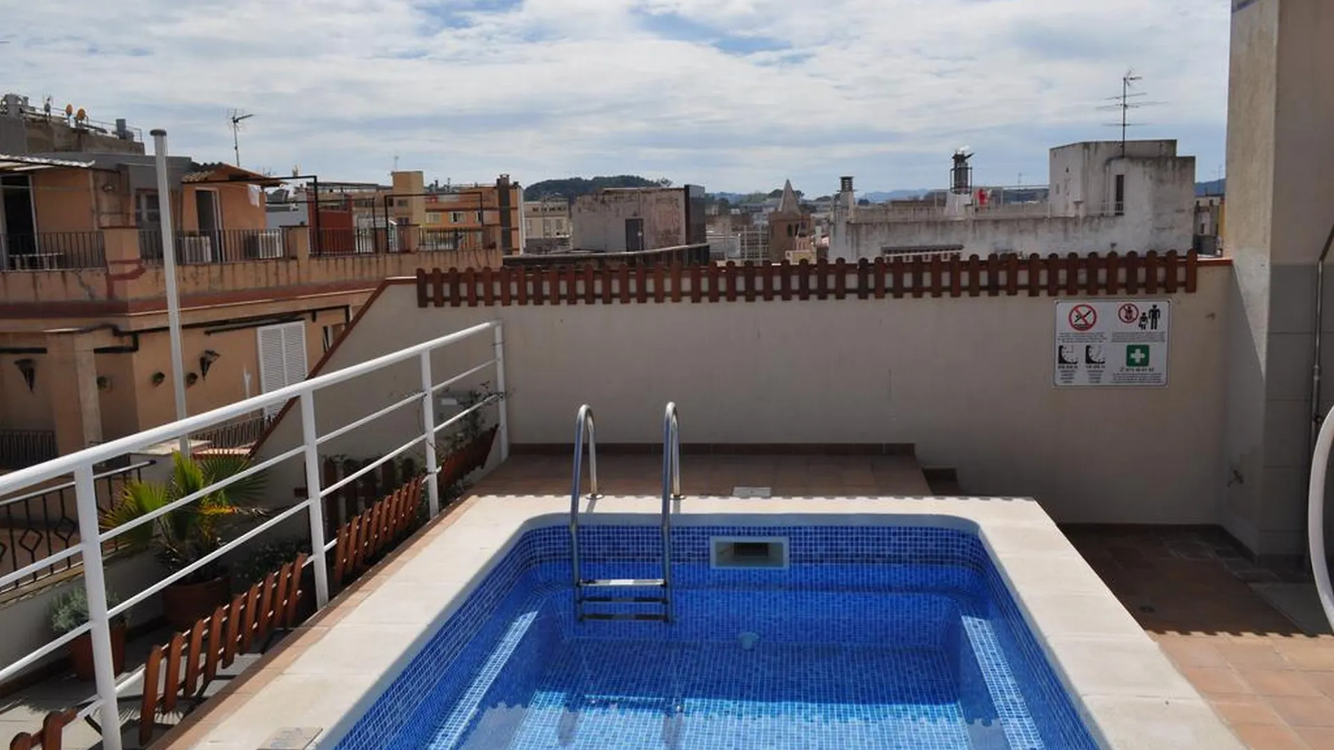 ** מלון יורט דה מאר Hostal Vila Del Mar ספרד